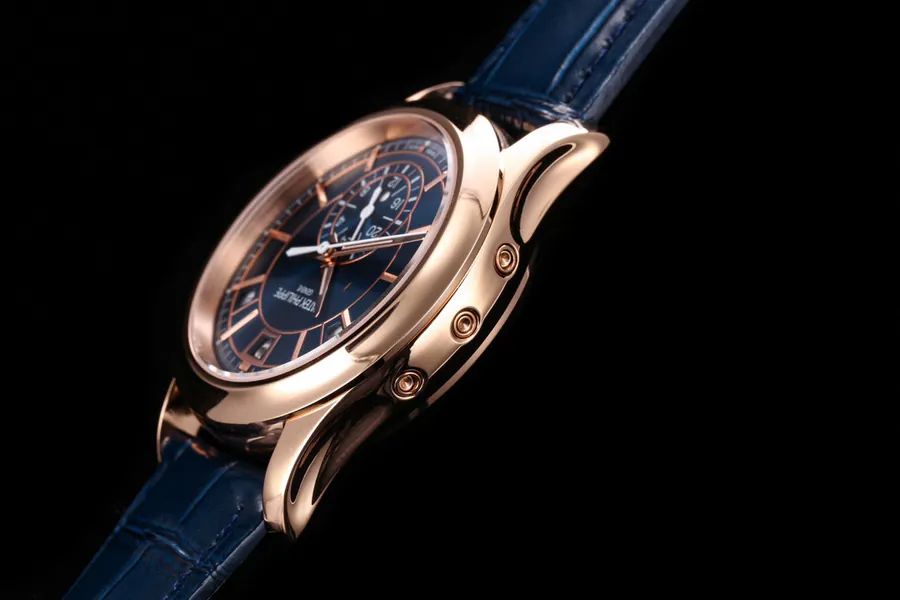 Patek Philippe Nautilus Complex Function Series 5905R 010