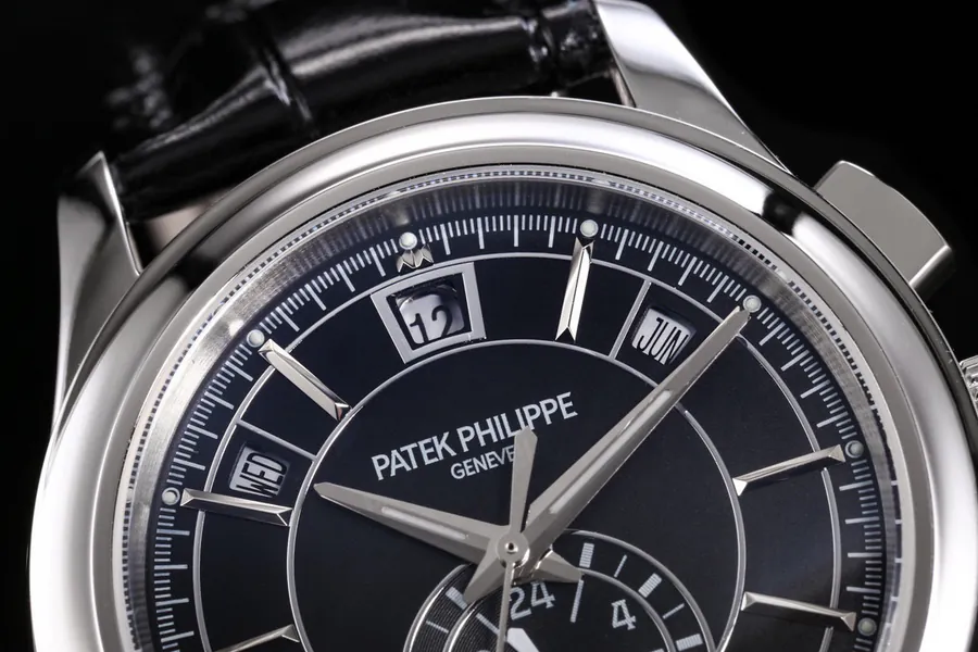 Patek Philippe Nautilus Complex Function Series 5905R 010