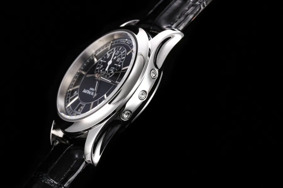 Patek Philippe Nautilus Complex Function Series 5905R 010