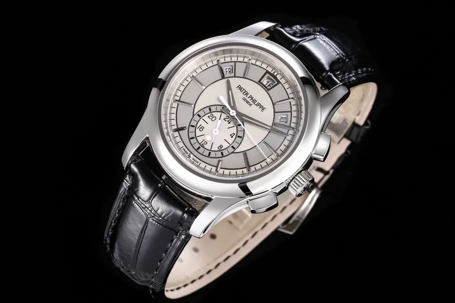 Patek Philippe Nautilus Complications Series 5905R 010