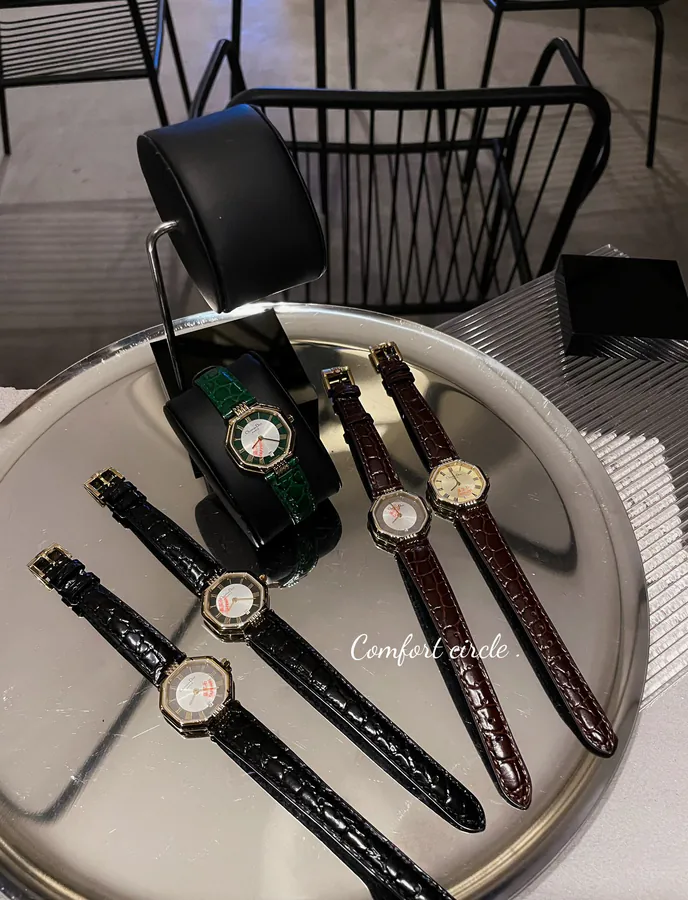 CD Calendar Polygon Vintage Watch