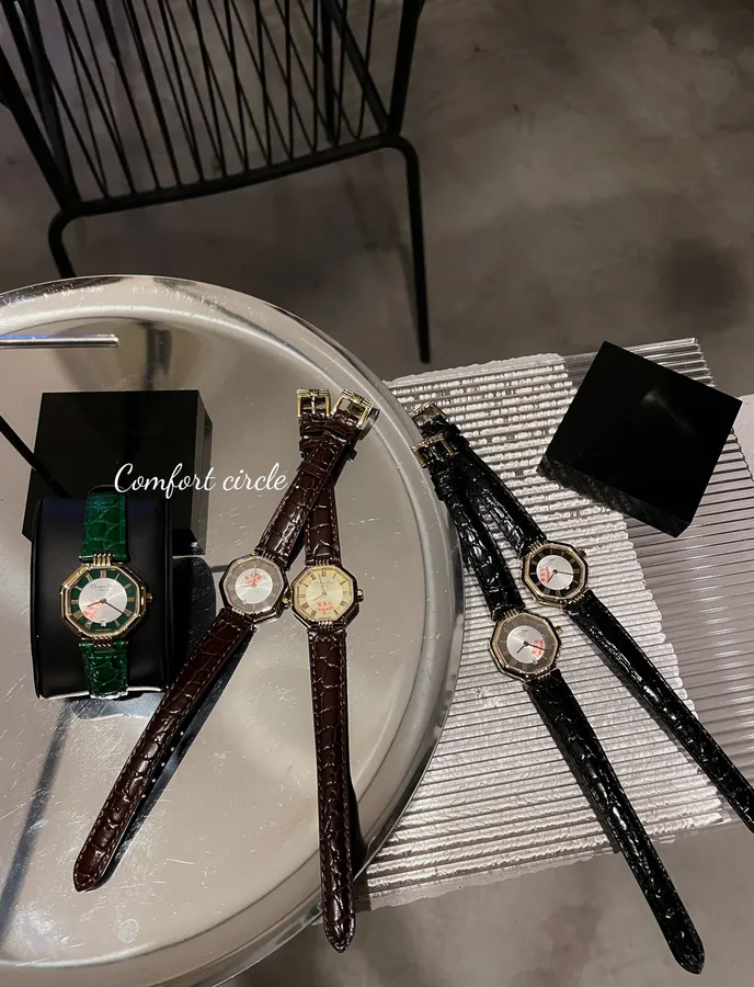 CD Calendar Polygon Vintage Watch