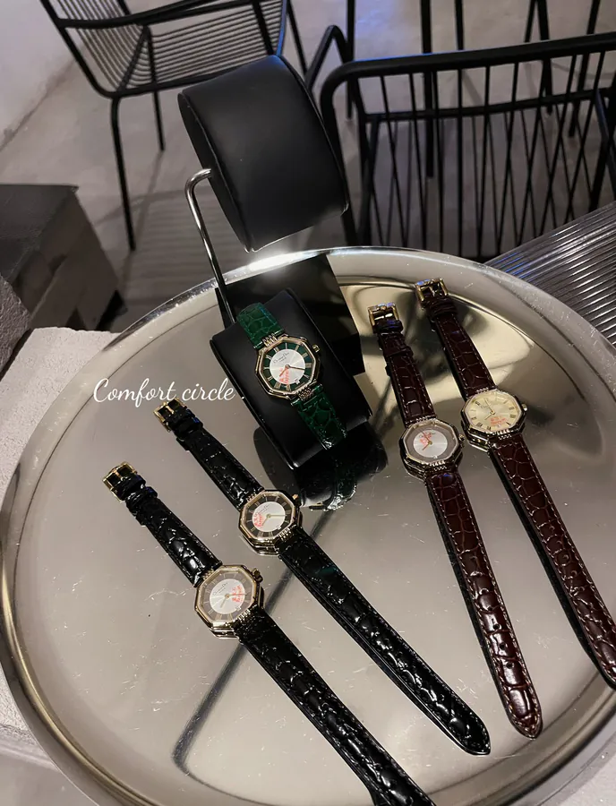 CD Calendar Polygon Vintage Watch