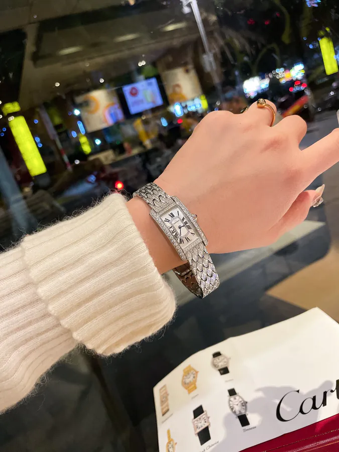Tank Américaine Watch (Cartier American Tank Series) Small Size