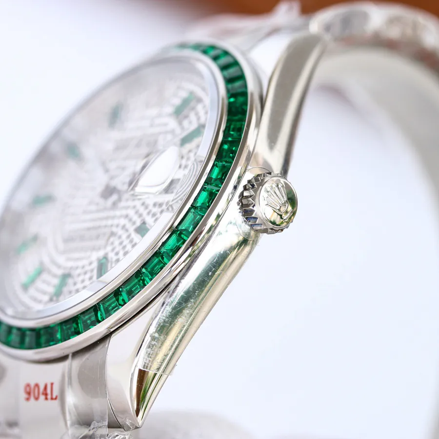 New Rolex Oyster Perl Datejust Watch with Green Diamond