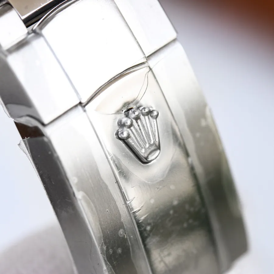 New Rolex Oyster Perl Datejust Watch with Green Diamond
