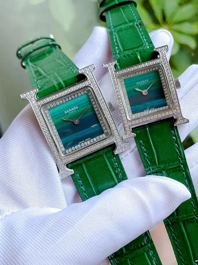 Hermes New Green孔雀 Green with Starry Effect and Diamond Accents