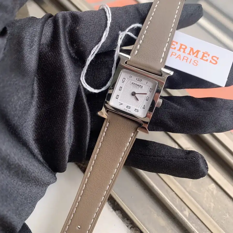 Heure H Watch Leather Strap with Logo, Medium Size