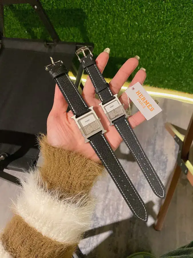 Hermès HEURE H Series Classic H Shape Watch