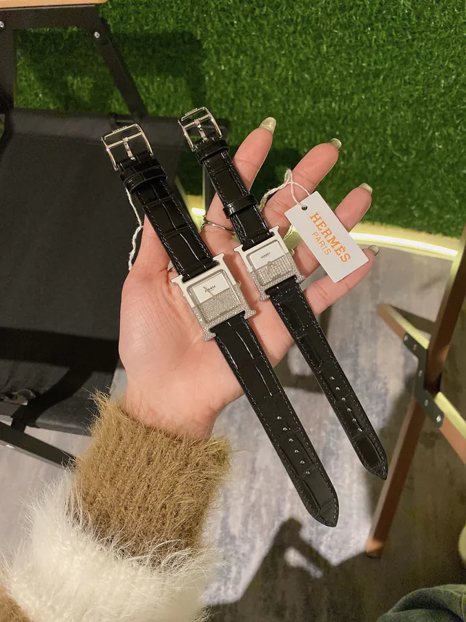 Hermès HEURE H Series Classic H Shape Watch