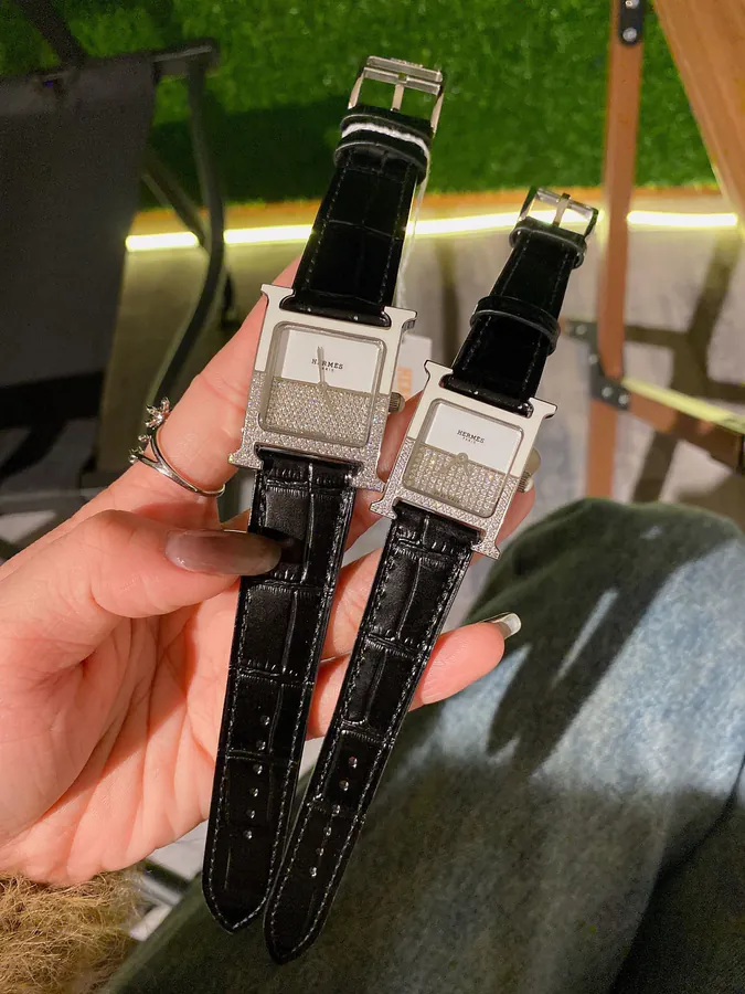 Hermès HEURE H Series Classic H Shape Watch
