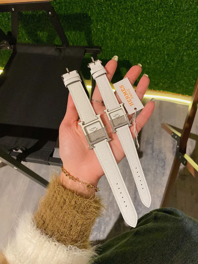 Hermès HEURE H Series Classic H Shape Watch