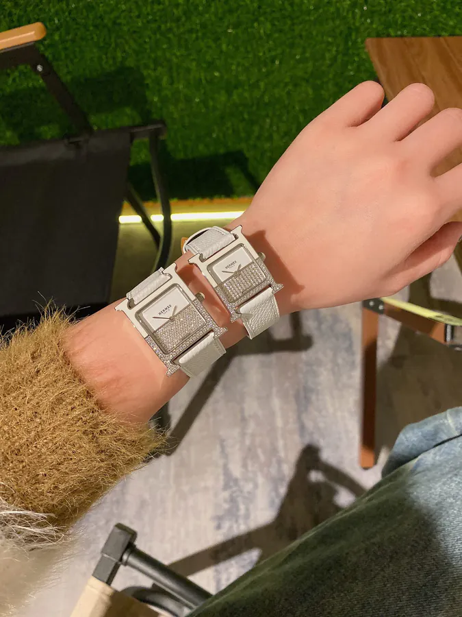 Hermès HEURE H Series Classic H Shape Watch