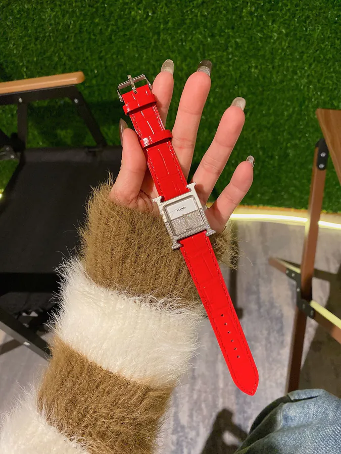 Hermès HEURE H Series Classic H Shape Watch