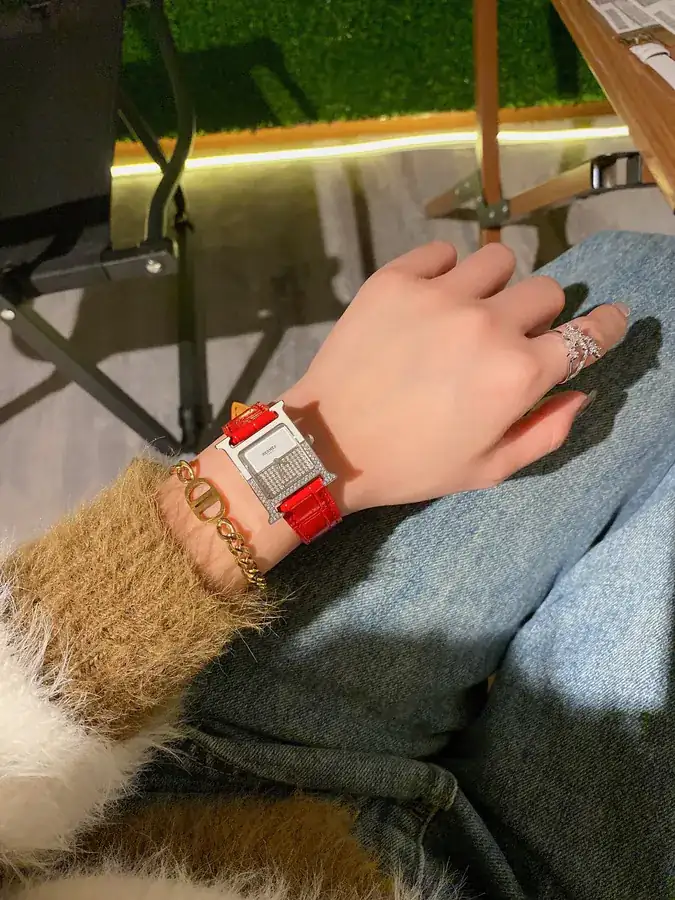 Hermès HEURE H Series Classic H Shape Watch