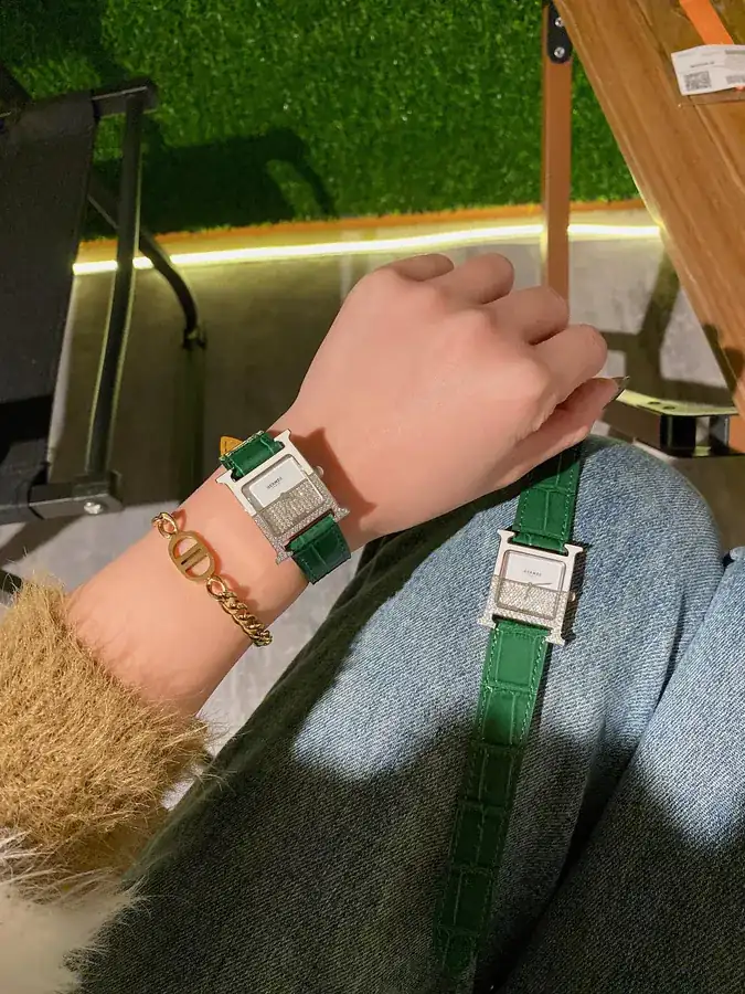 Hermès HEURE H Series Classic H Shape Watch