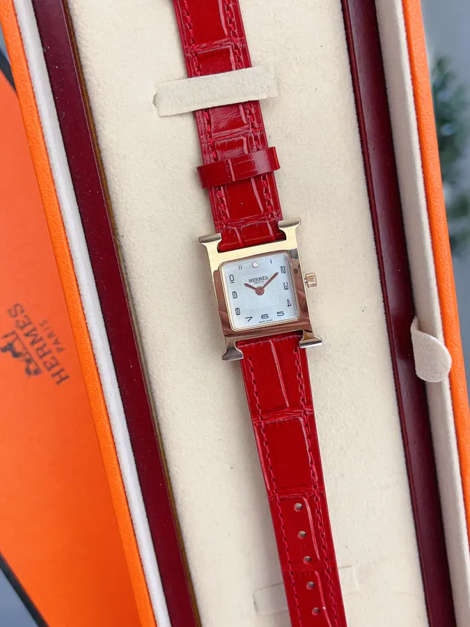 Heure H Watch with H Belt Medium Size