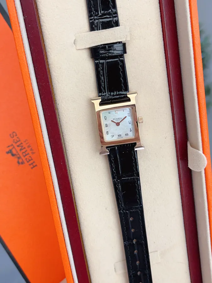 Heure H Watch with H Belt Medium Size