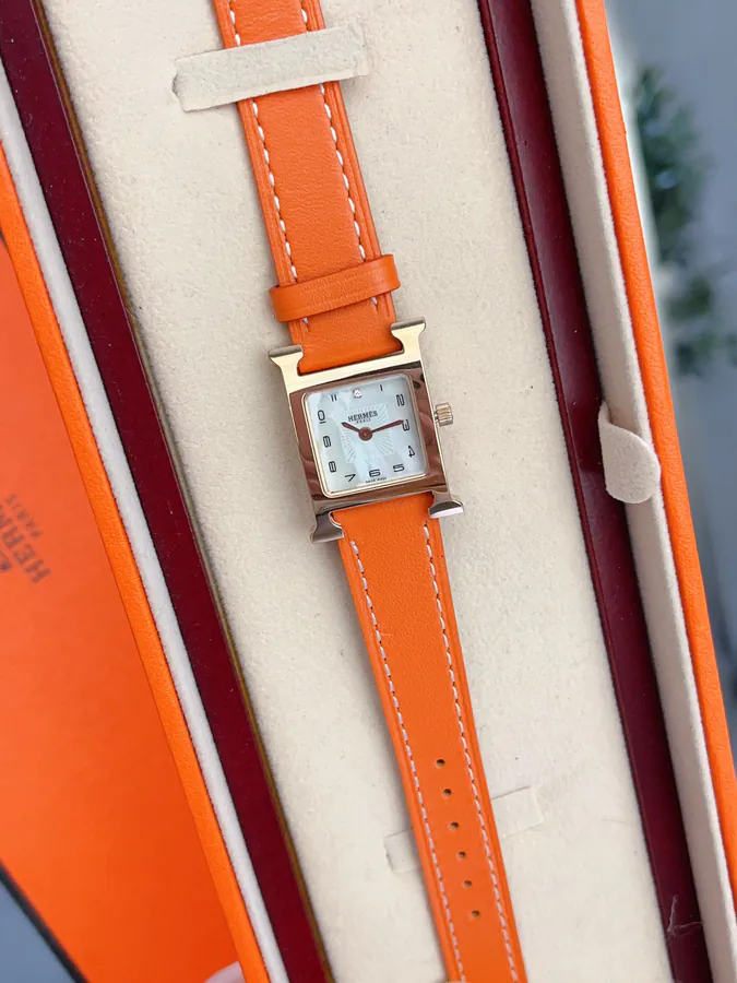 Heure H Watch with H Belt Medium Size