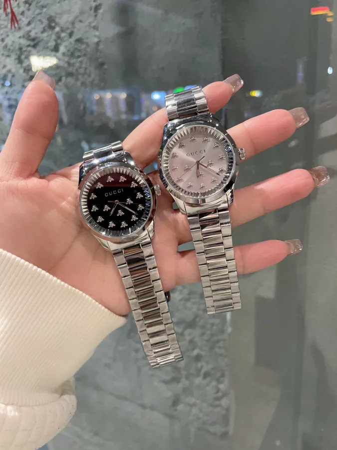 Gucci Christmas Limited Edition Bee Face Watch
