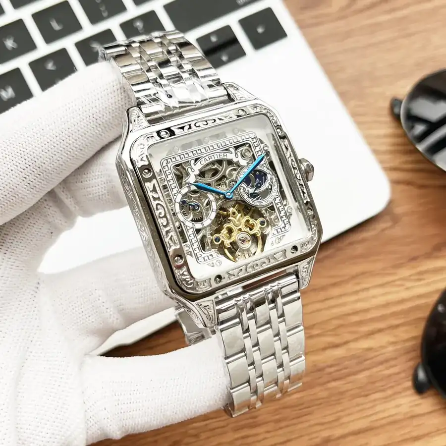 CARTIER Men's Watch in Gold and Silver