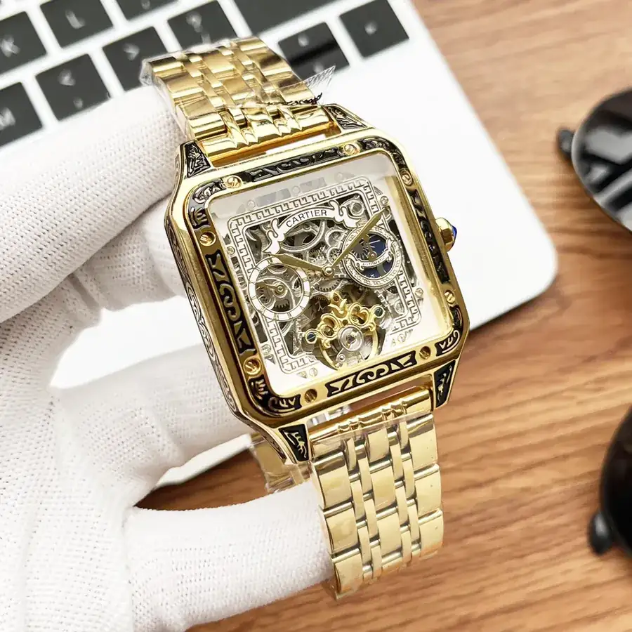 CARTIER Men's Watch in Gold and Silver