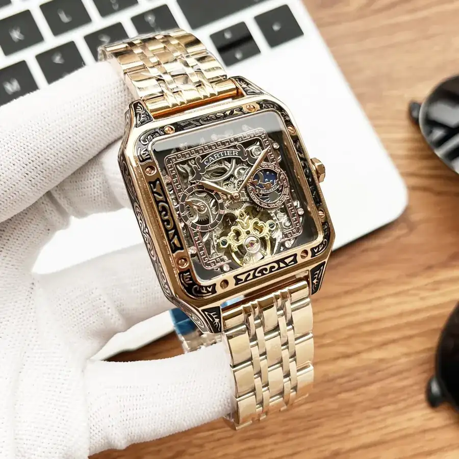 CARTIER Men's Watch in Gold and Silver