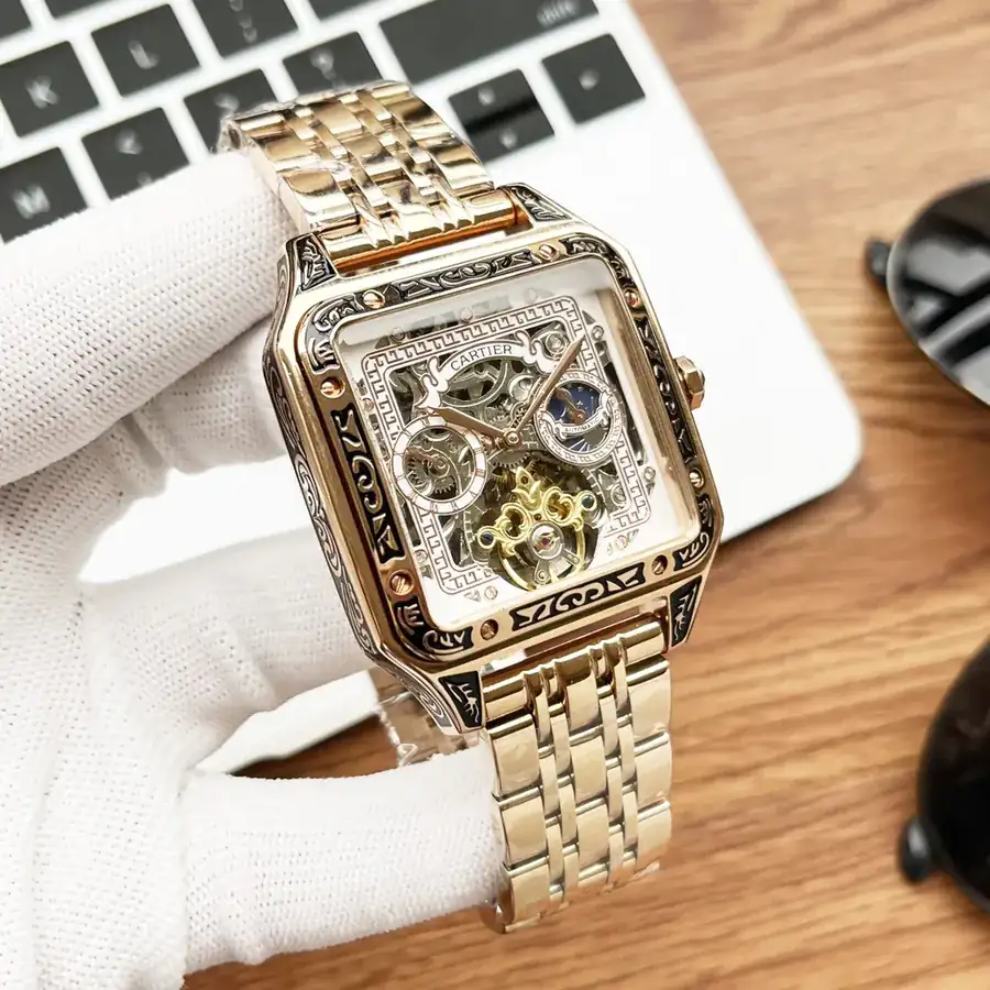 CARTIER Men's Watch in Gold and Silver