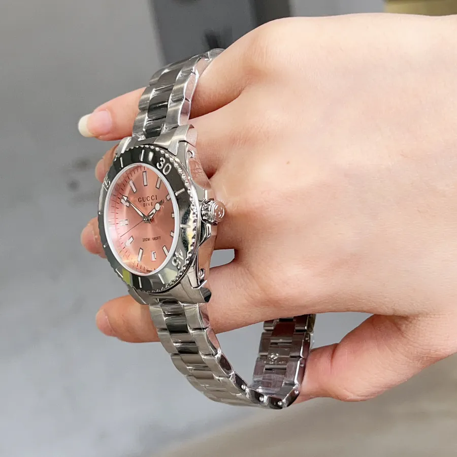 Gucci Dive Watch Neutral Design, Mirror Finish, 40mm