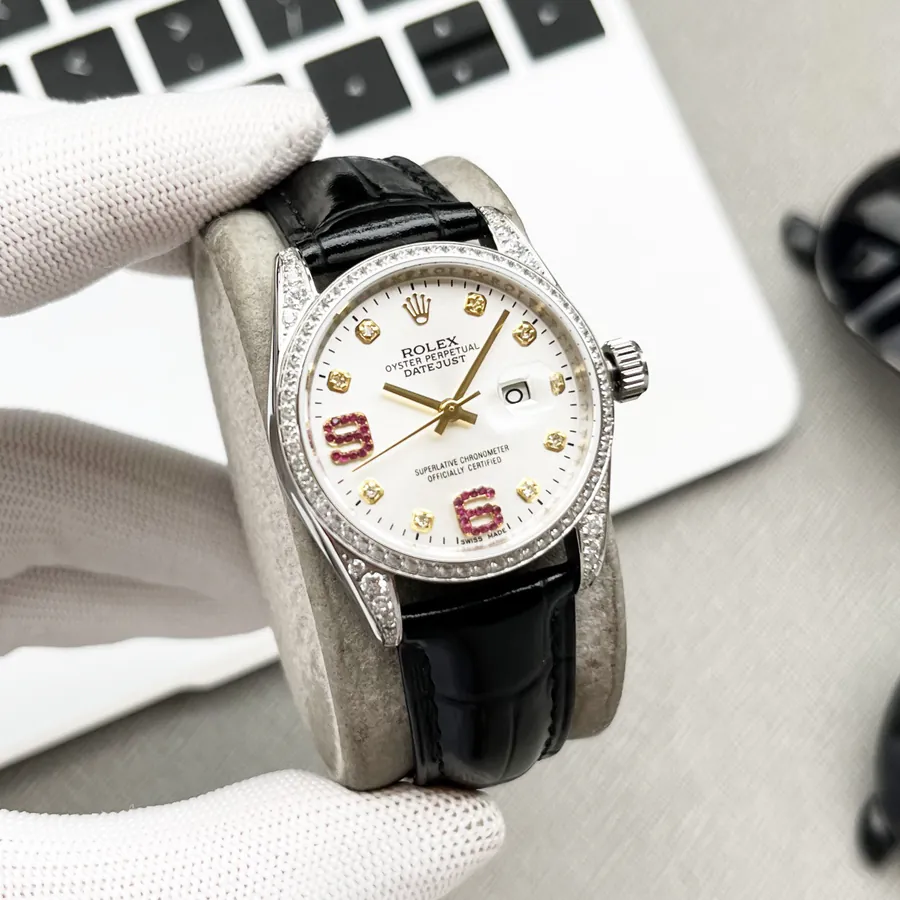 ROLEX Oyster Perligam, Elegant Timeless Watch