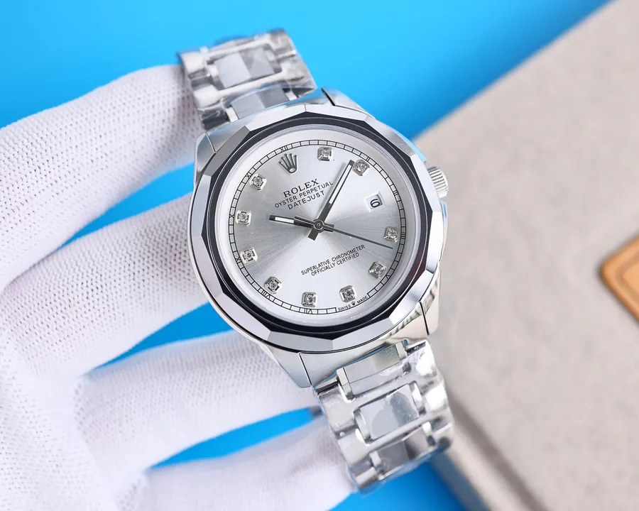 Rolex Luxury Men's Watch with Classic Three Hand Design