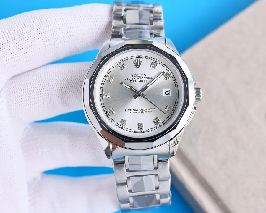 Rolex Luxury Men's Watch with Classic Three Hand Design