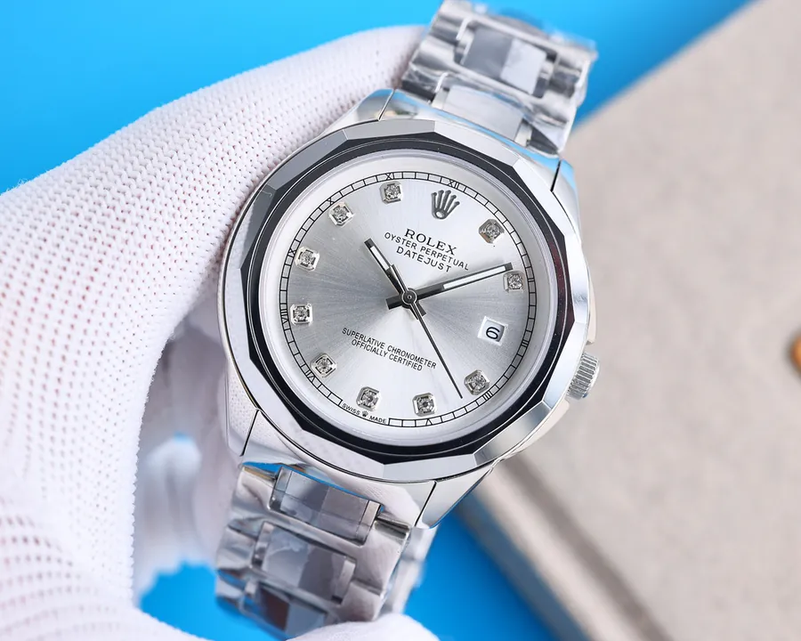 Rolex Luxury Men's Watch with Classic Three Hand Design