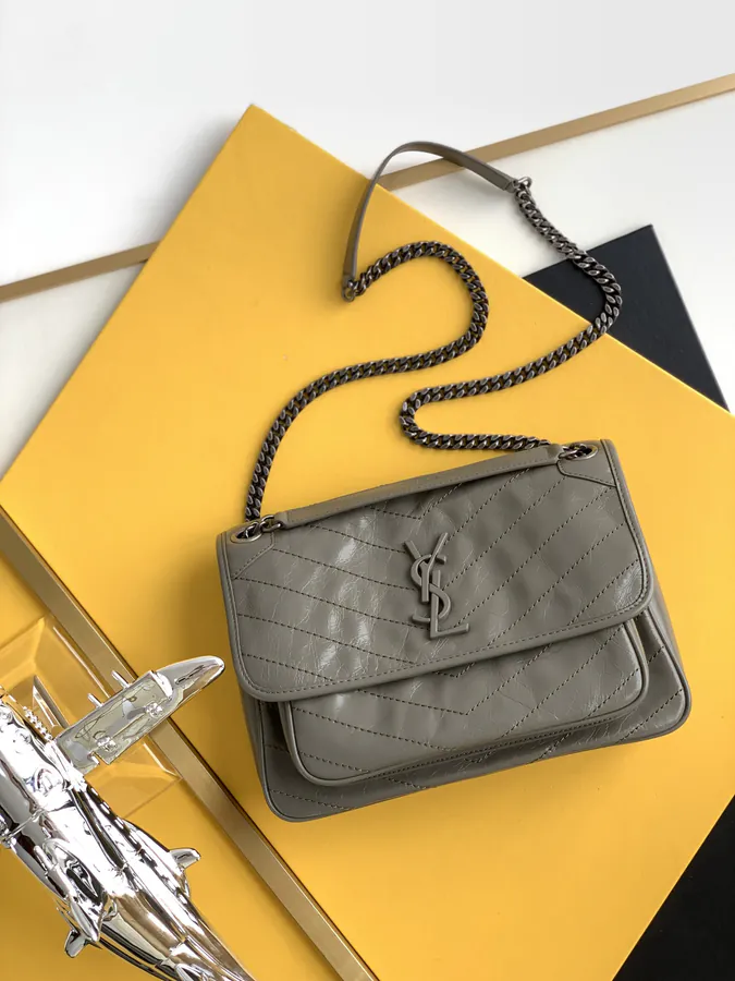 Niki Bucket Bag Silver Chain Medium Size