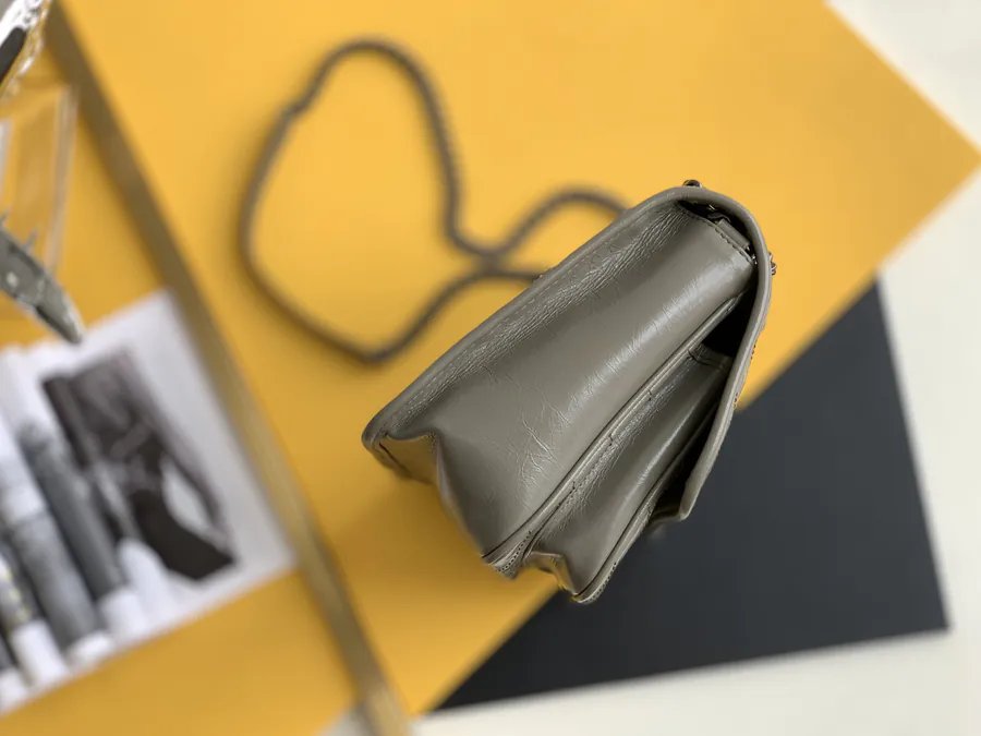 Niki Bucket Bag Silver Chain Medium Size
