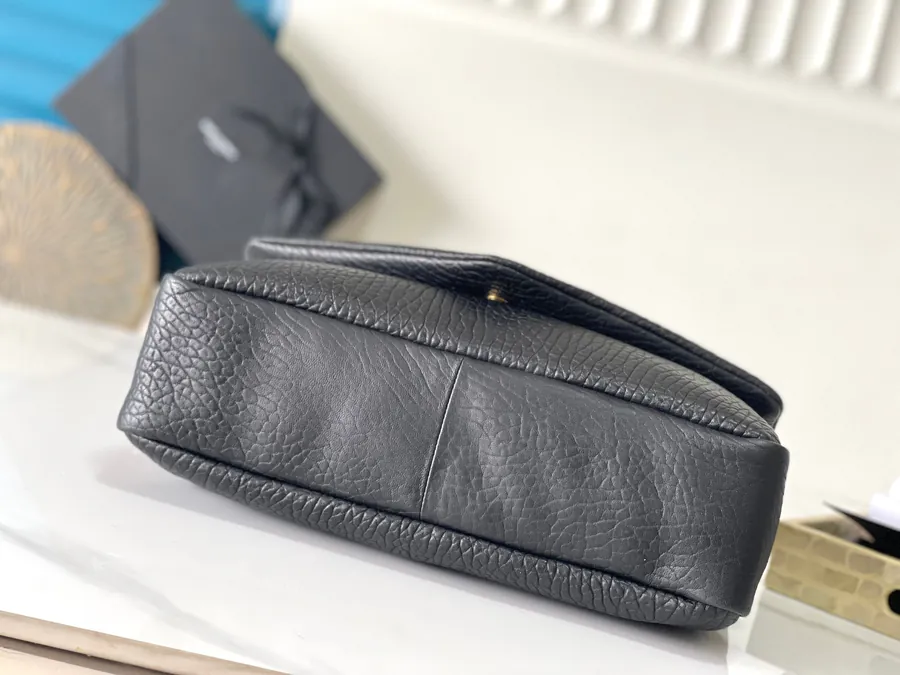 CalyPSO Elephant Pattern Calfskin Chain Bag