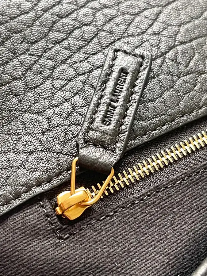 CalyPSO Elephant Pattern Calfskin Chain Bag