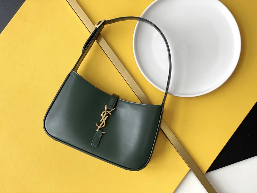 YSL Saint Laurent腋下包 2021春夏新款