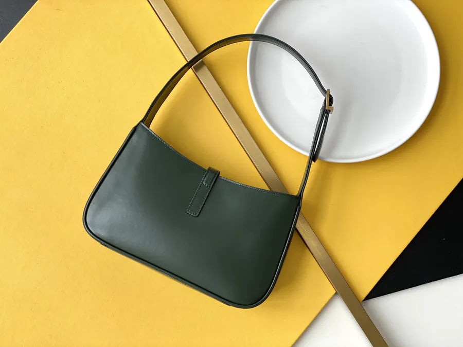 YSL Saint Laurent腋下包 2021春夏新款