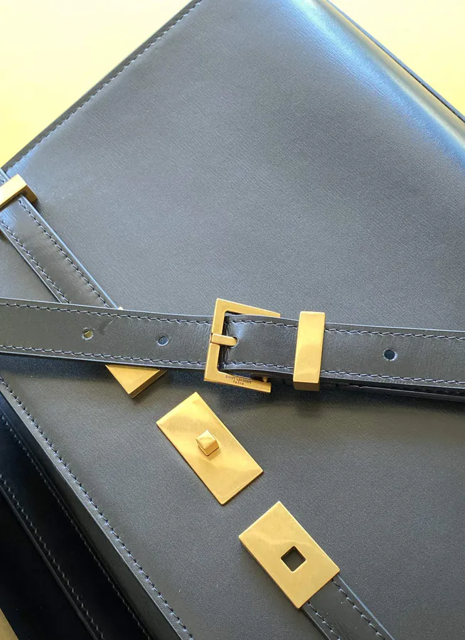 Y Family Original Leather Manhattan Bag