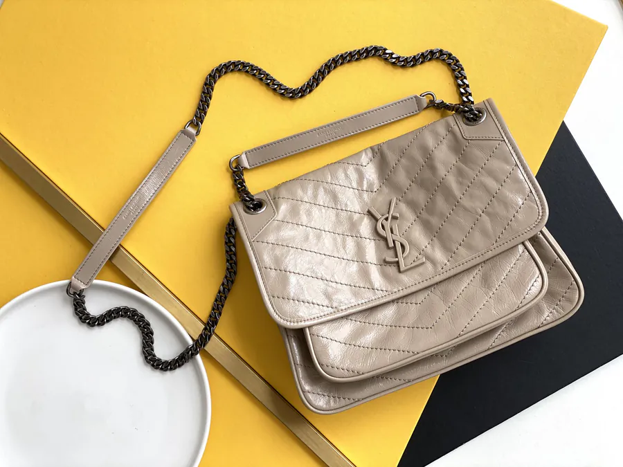 Niki Bucket Bag Silver Chain New Version, Medium Size