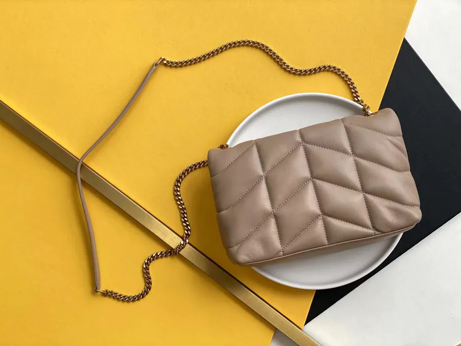 LOULOU PUFFER Small Space绗缝 Bag Grained Calfskin