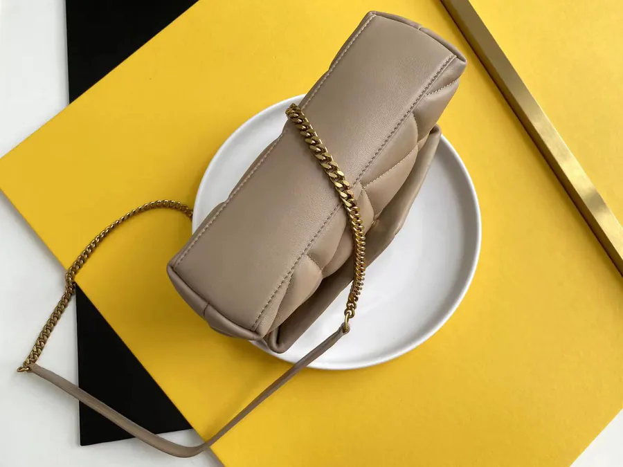 LOULOU PUFFER Small Space绗缝 Bag Grained Calfskin