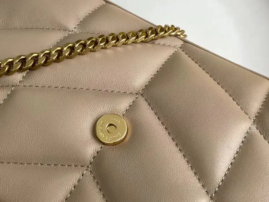 LOULOU PUFFER Small Space绗缝 Bag Grained Calfskin