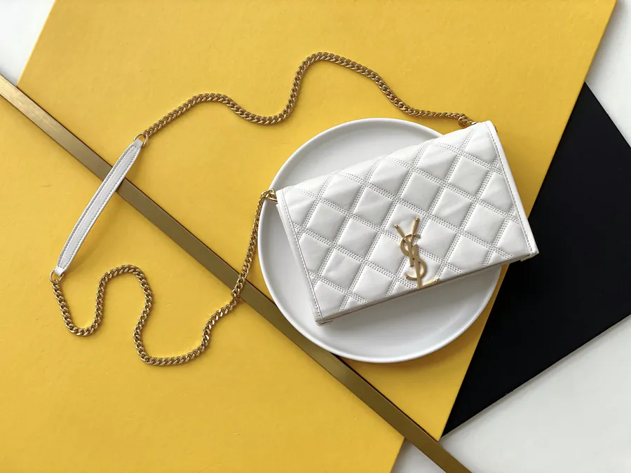 Chanel Diamond Pattern Chain Bag