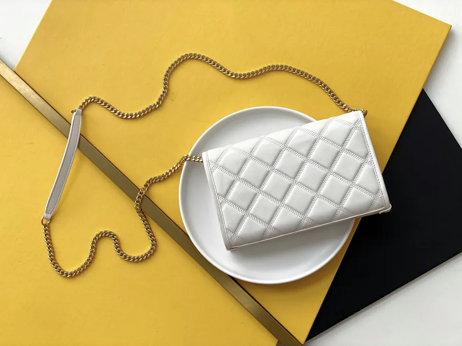 Chanel Diamond Pattern Chain Bag