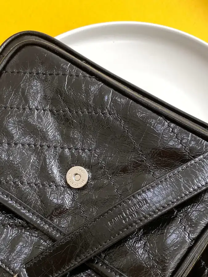 Niki Mini Black Silver Chain with D Clips