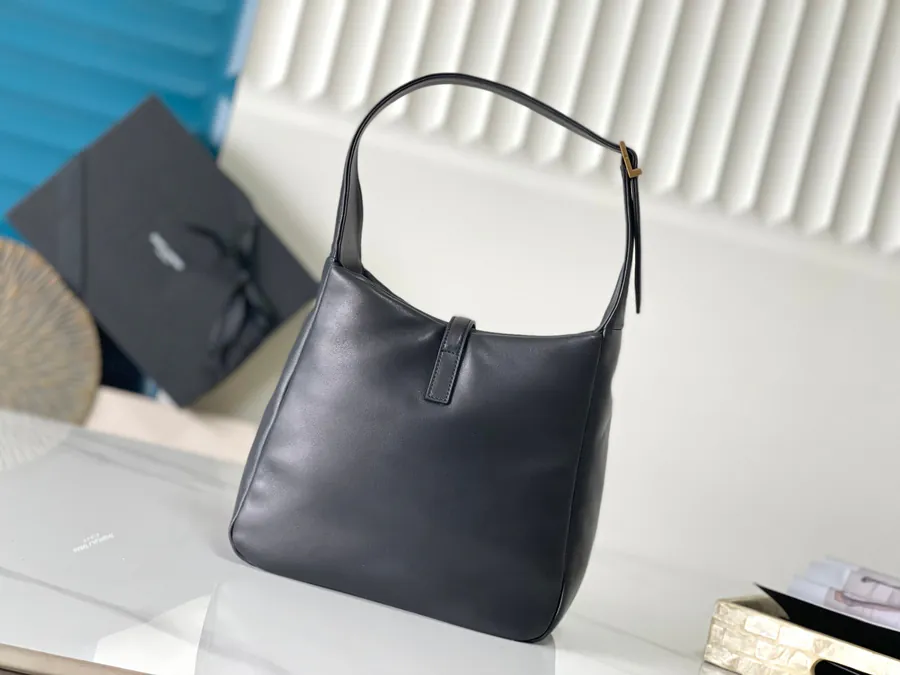 Y Brand Bubble Bag with 5 A7 Handle