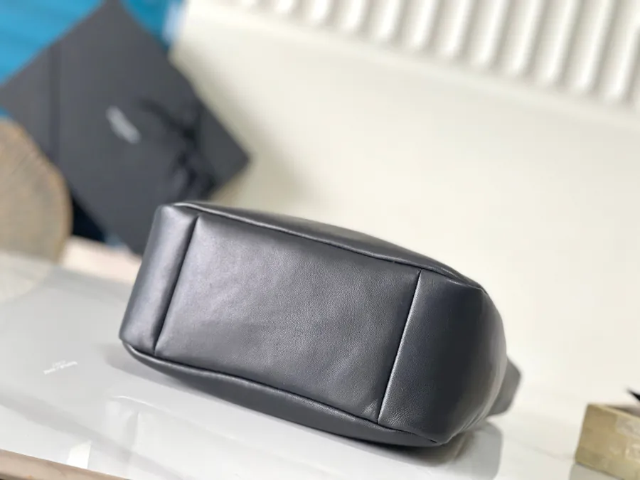 Y Brand Bubble Bag with 5 A7 Handle