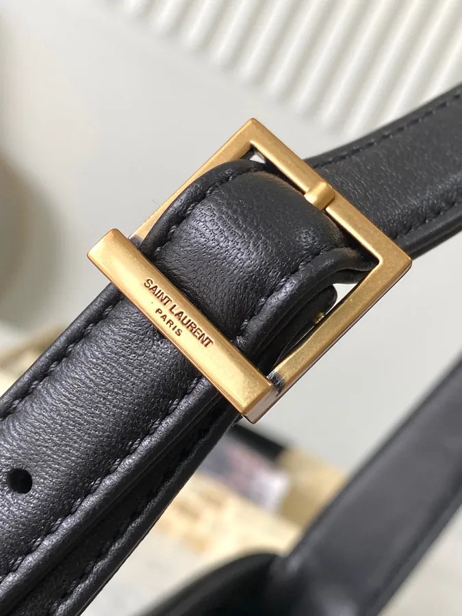 LE 5A7 Underarm Bag New Edition Grained Calfskin
